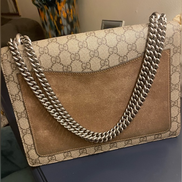 Gucci Dionysus Large Shoulder Bag - Picture 2 of 3